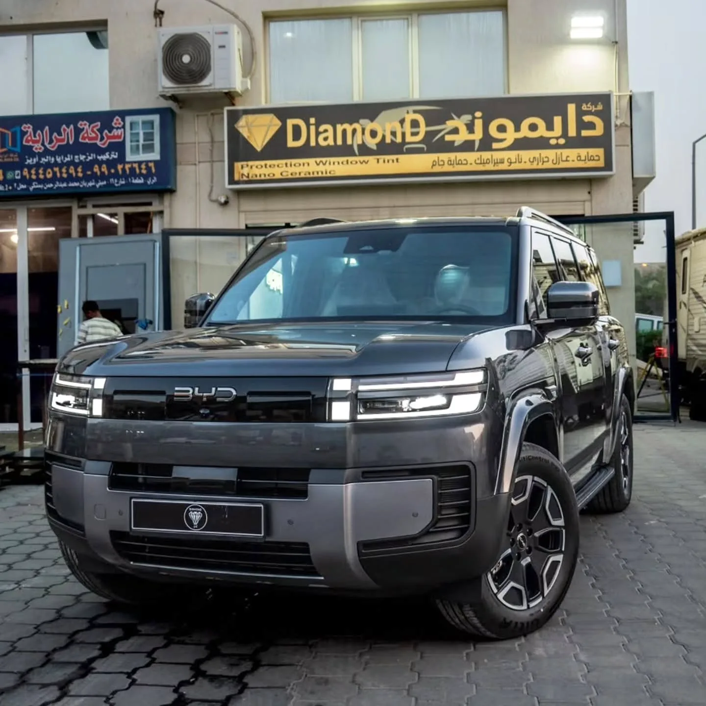 دايموند بي كي دبليو — صورة 2 من 4